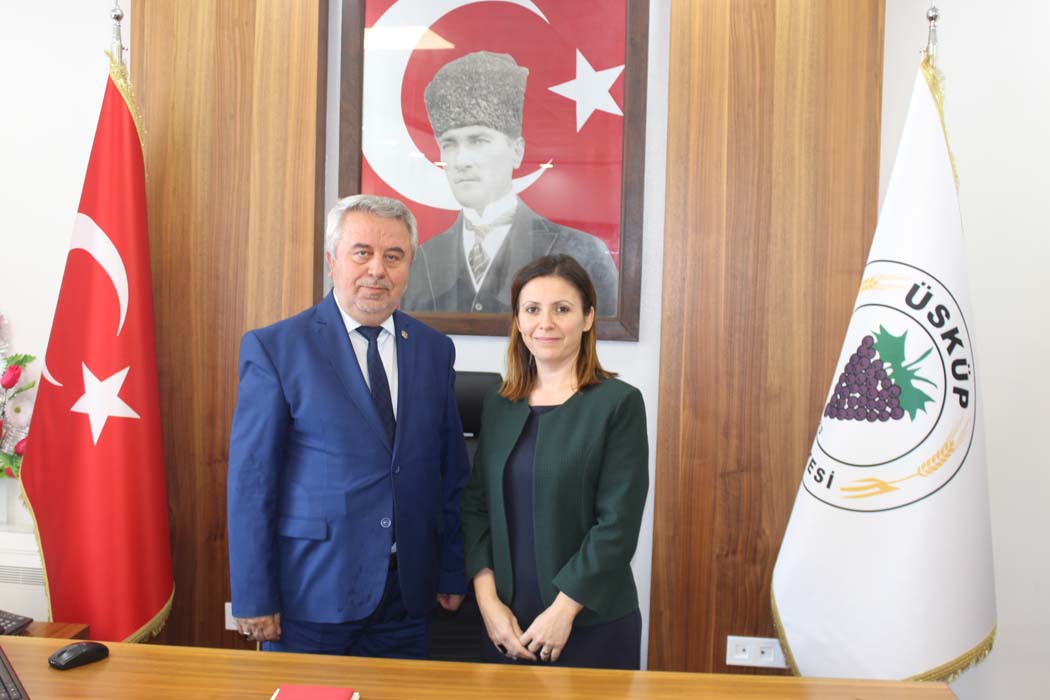 Üsküp Atatürk İlkokulu Müdürü Şadiye KARAGÖZ’ den Belediye Başkanımıza ziyaret…