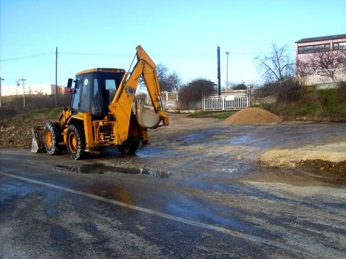 Kırklareli Caddesinde su mazgalı çalışması yapıldı