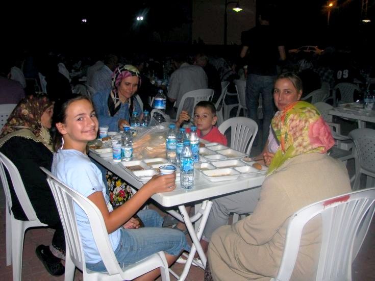 Üsküplüler iftarda bir araya geldi