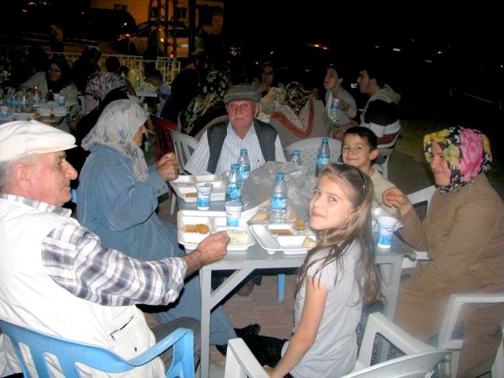 Üsküplüler iftarda bir araya geldi