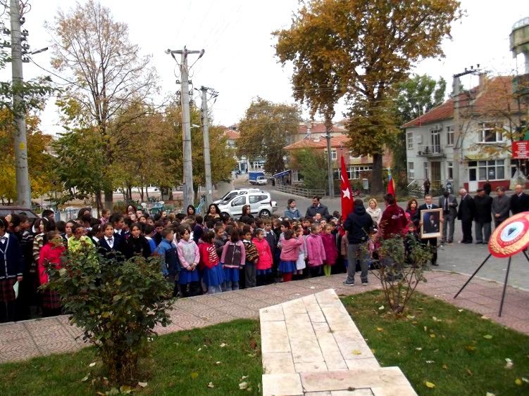 73. Ölüm yıl dönümünde Üsküp Atamızı Saygıyla Andı