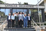 Belediye BaÅŸkanÄ±mÄ±z Halil Ã‡ALLIâ€™ dan Ã‡atalca Belediye BaÅŸkanÄ± Erhan GÃœZELâ€™ e â€œKardeÅŸ Belediyeâ€ ziyaretiâ€¦