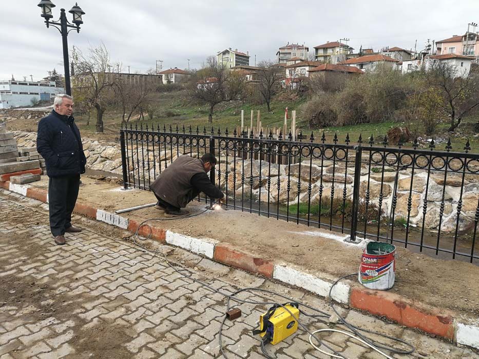 DERE KENAR KORKULUKLARI