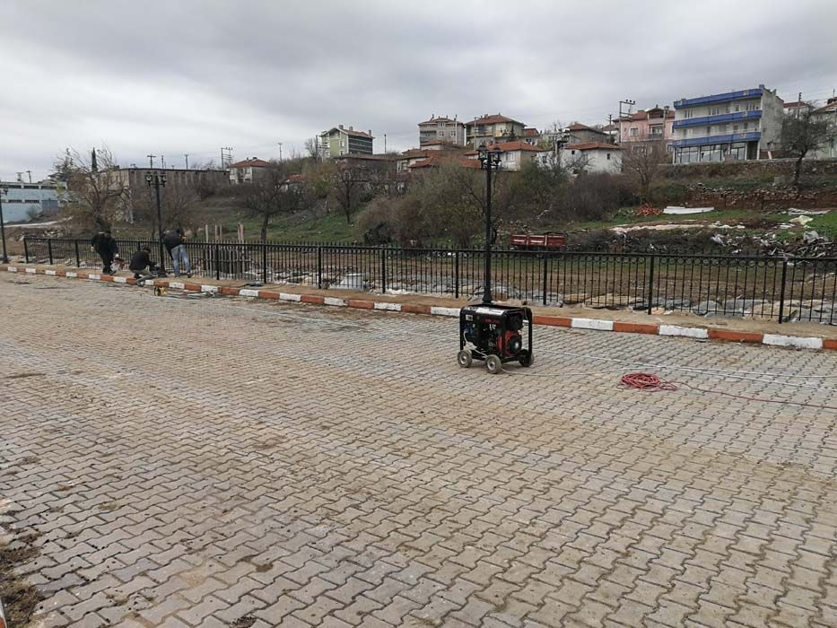 DERE KENAR KORKULUKLARI