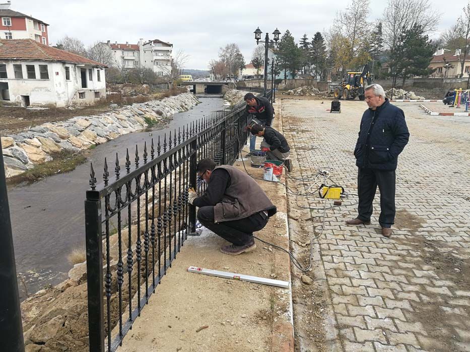 DERE KENAR KORKULUKLARI