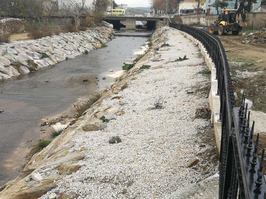 DERE KENAR KORKULUKLARI