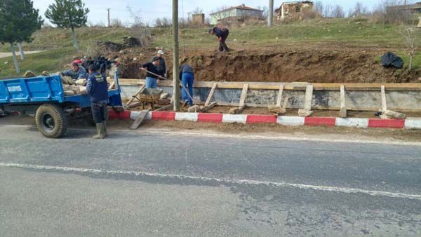 Kırklareli Caddesi tretuvar çalışmaları 