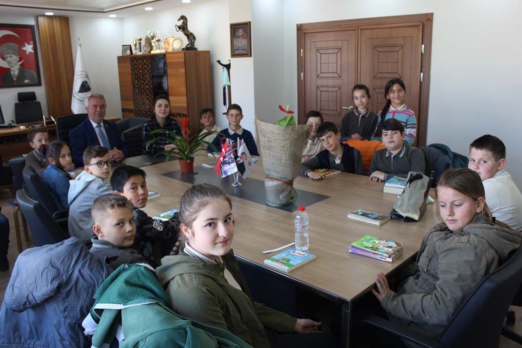 Öğrencilerimizden "Oto Kitap" Kampanyası