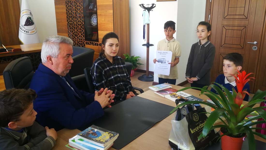 Öğrencilerimizden "Oto Kitap" Kampanyası