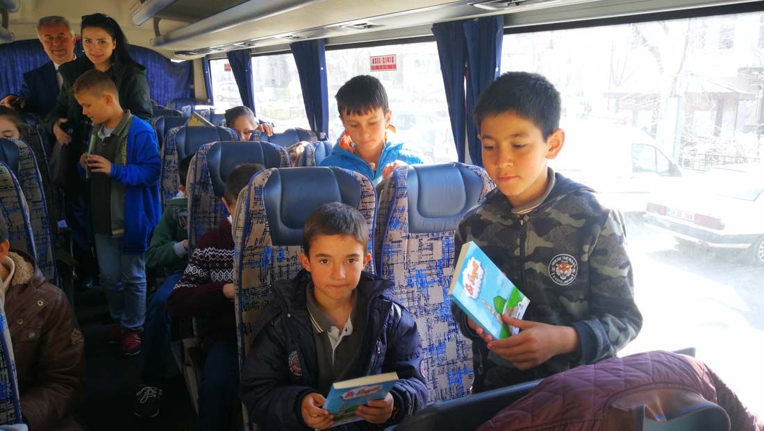 Öğrencilerimizden "Oto Kitap" Kampanyası