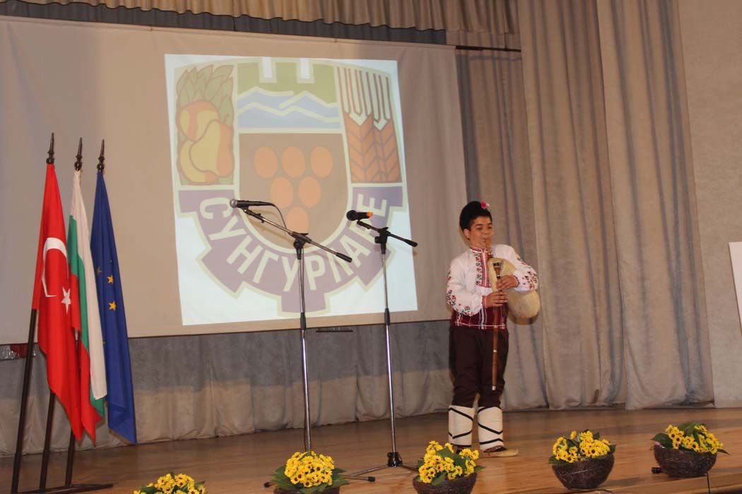 "YANGINLARA KARŞI ORTAK MÜCADELE" SUNGURLARE AÇILIŞ TOPLANTISI