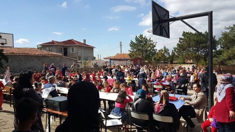 ÜSKÜP ATATÜRK ORTAOKULU AŞURE İKRAMI