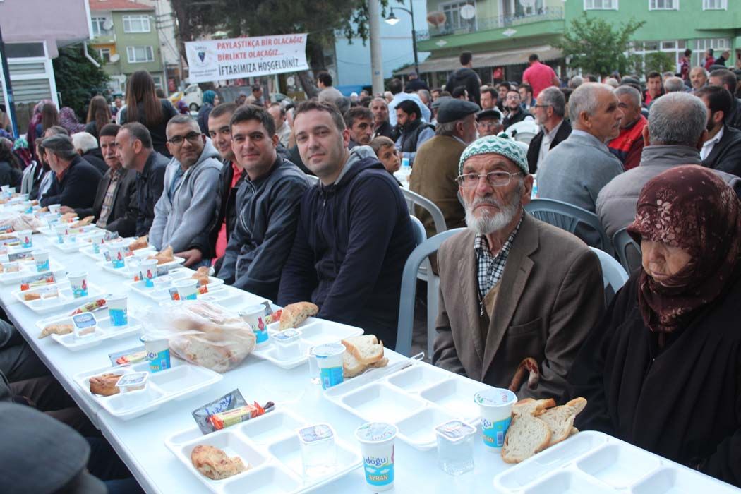 İFTAR YEMEĞİ (2017)