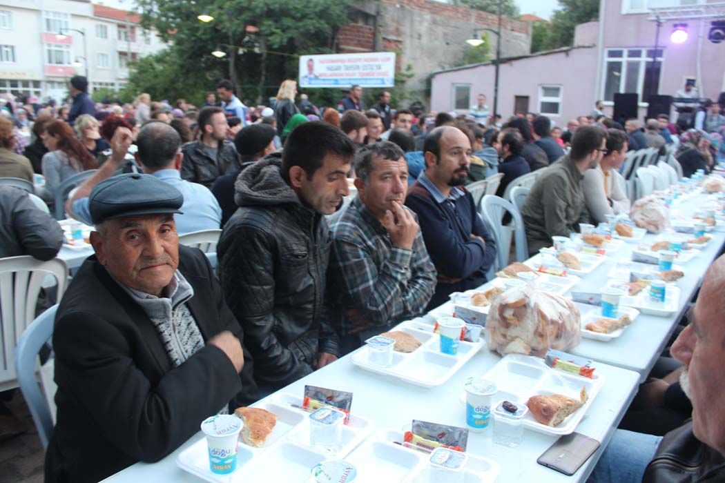 İFTAR YEMEĞİ (2017)