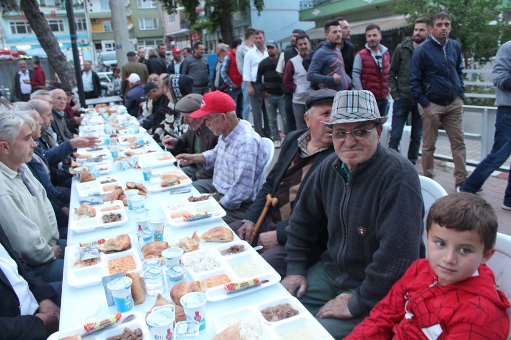 İFTAR YEMEĞİ (2017)