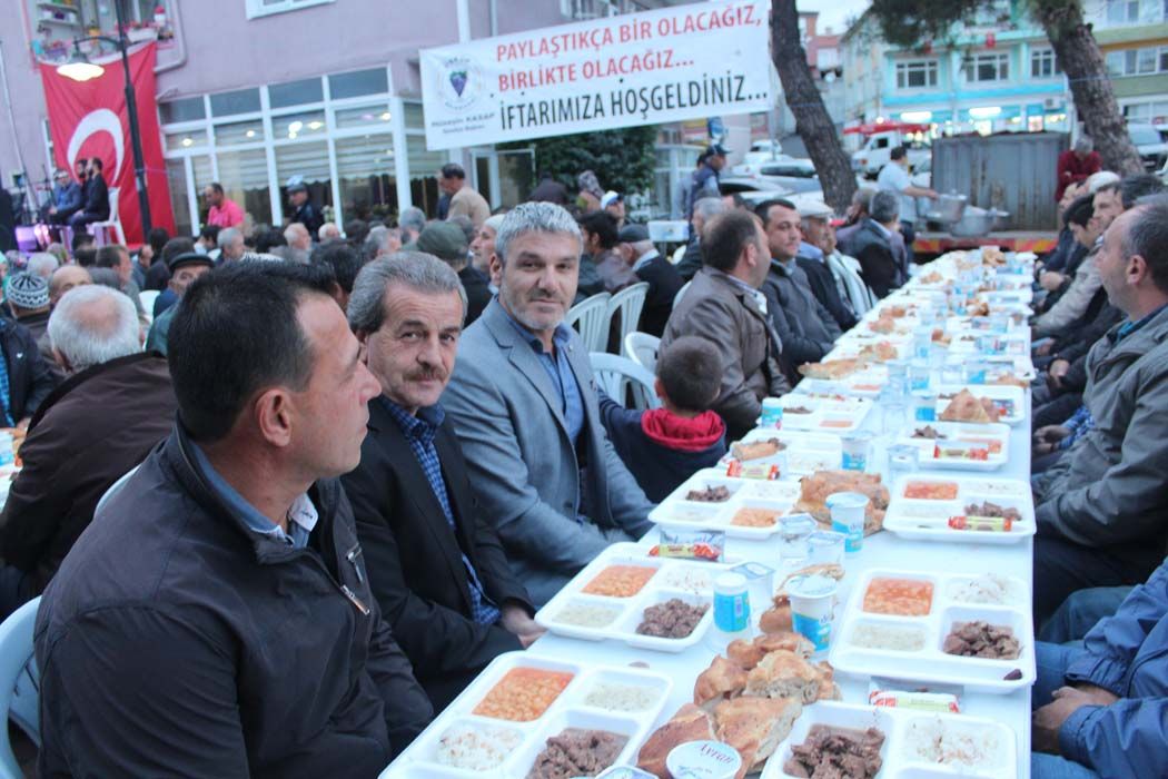 İFTAR YEMEĞİ (2017)