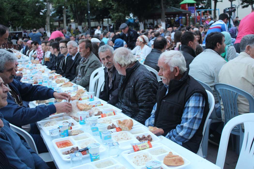 İFTAR YEMEĞİ (2017)