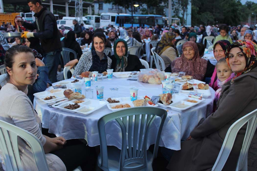 İFTAR YEMEĞİ (2017)