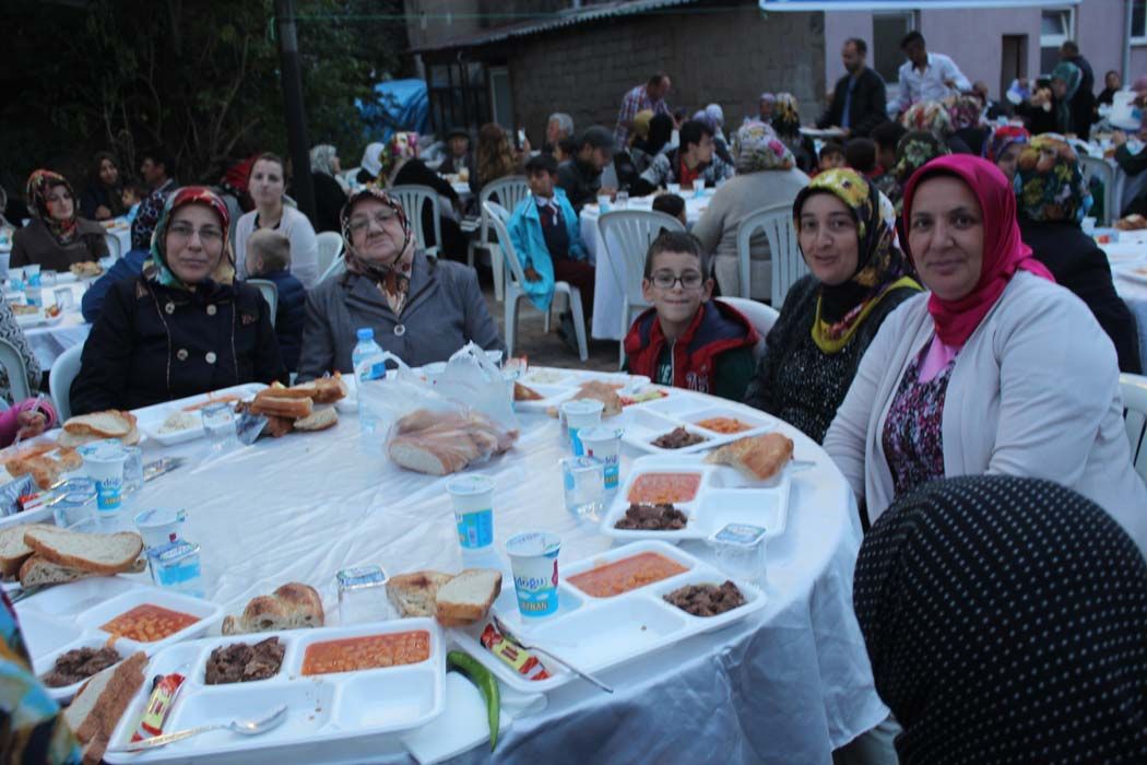 İFTAR YEMEĞİ (2017)