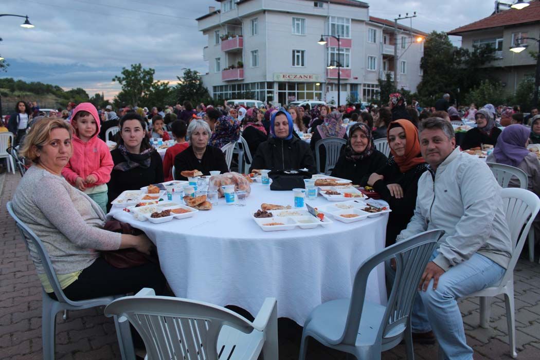 İFTAR YEMEĞİ (2017)