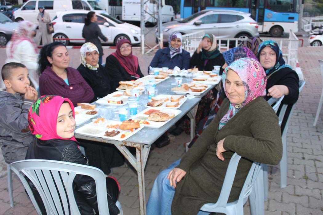 İFTAR YEMEĞİ (2017)