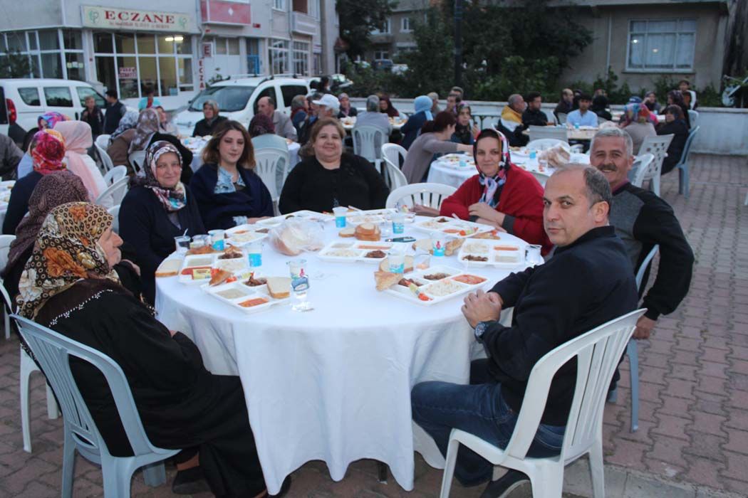 İFTAR YEMEĞİ (2017)