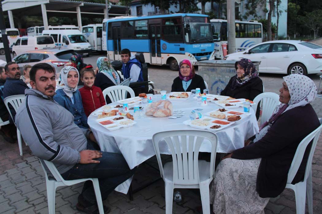 İFTAR YEMEĞİ (2017)