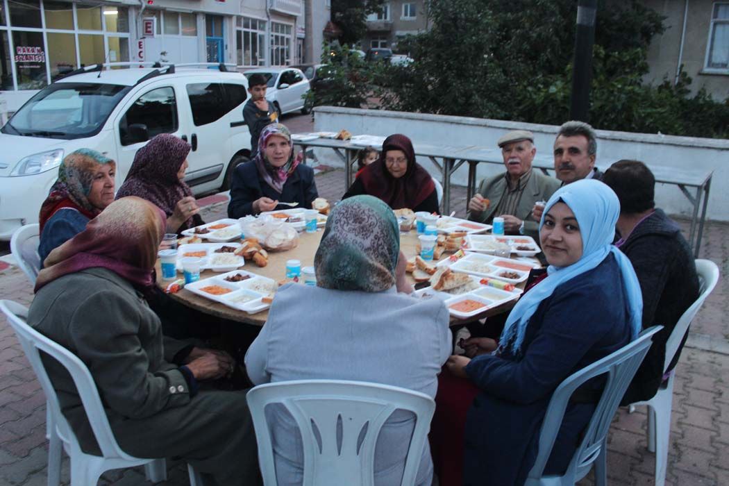 İFTAR YEMEĞİ (2017)