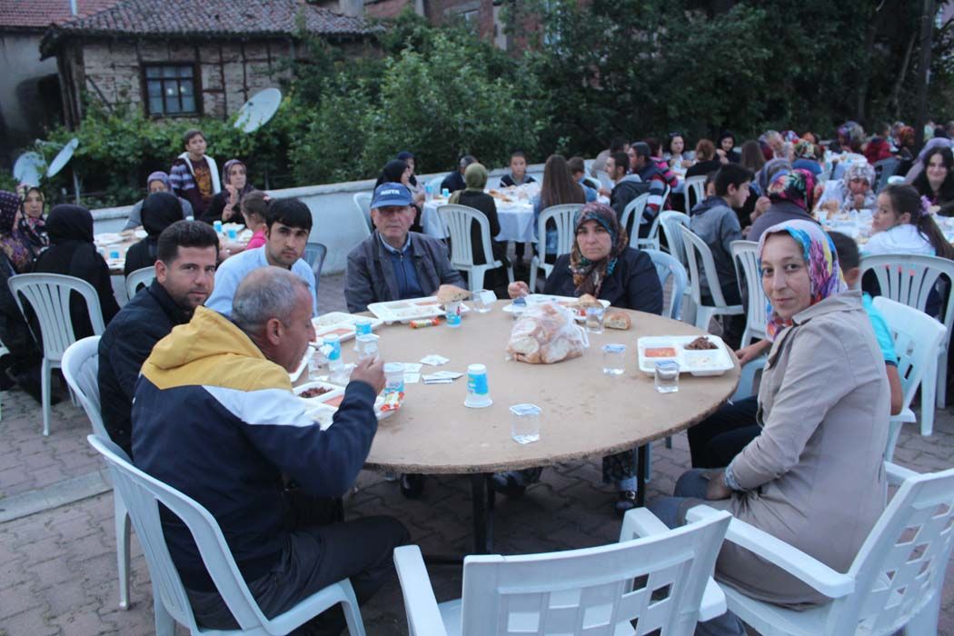 İFTAR YEMEĞİ (2017)