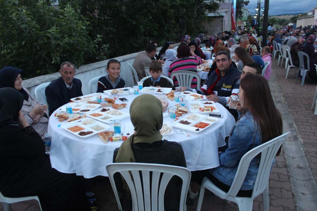 İFTAR YEMEĞİ (2017)