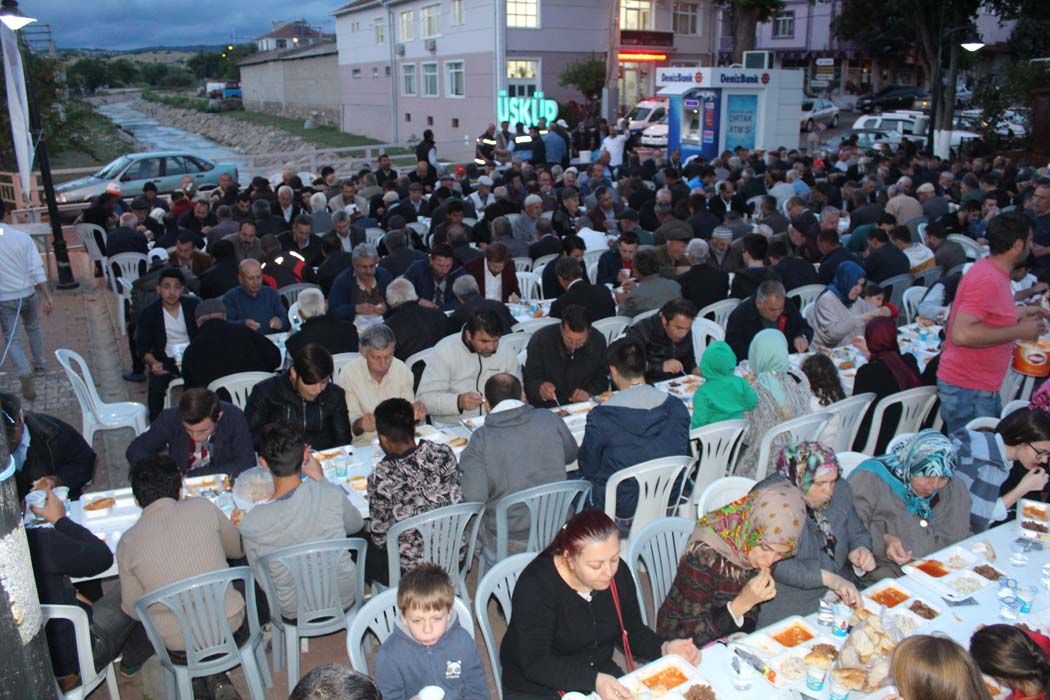 İFTAR YEMEĞİ (2017)