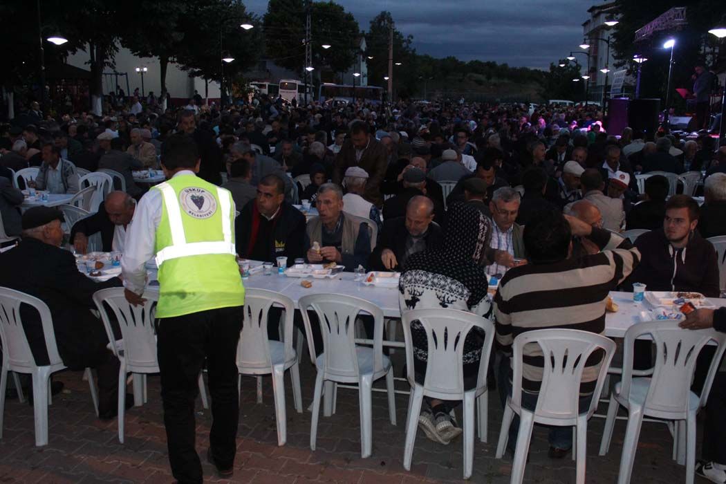 İFTAR YEMEĞİ (2017)