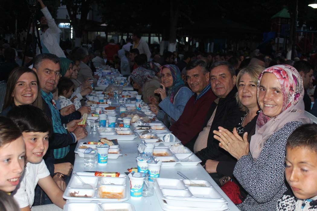 İFTAR YEMEĞİ (2017)