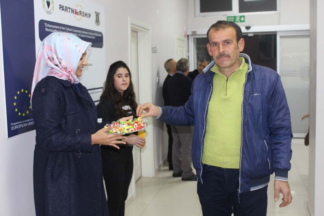 TÜRKÜLERLE TÜRKİYE SEVDAMIZ