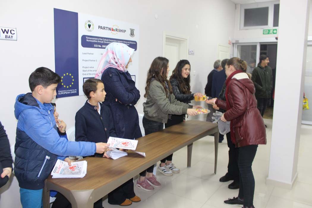 TÜRKÜLERLE TÜRKİYE SEVDAMIZ