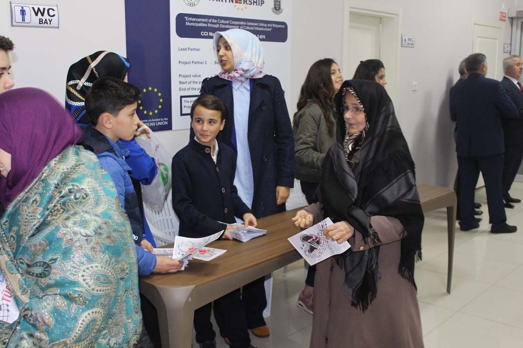 TÜRKÜLERLE TÜRKİYE SEVDAMIZ