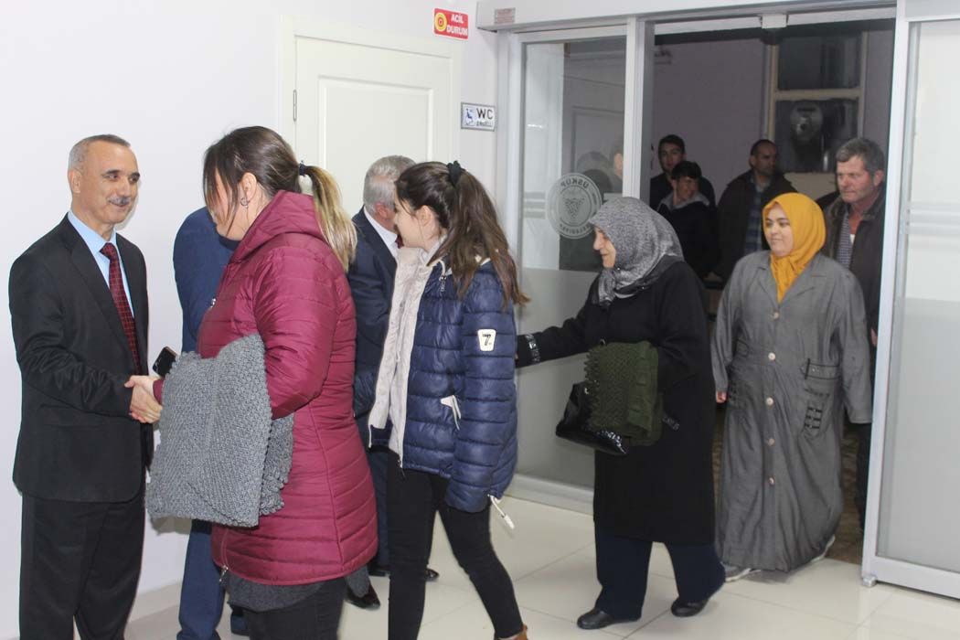 TÜRKÜLERLE TÜRKİYE SEVDAMIZ