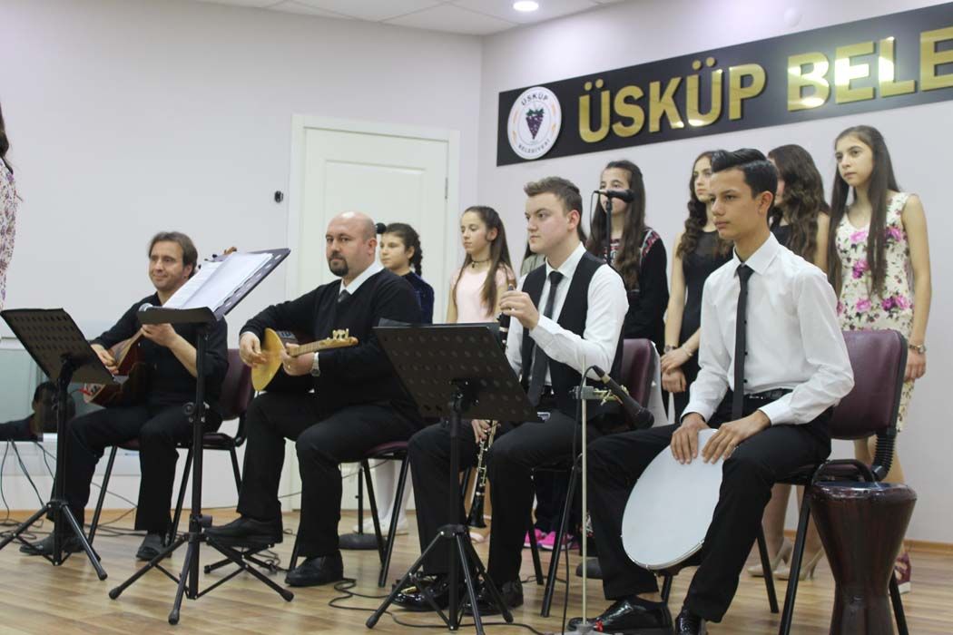 TÜRKÜLERLE TÜRKİYE SEVDAMIZ