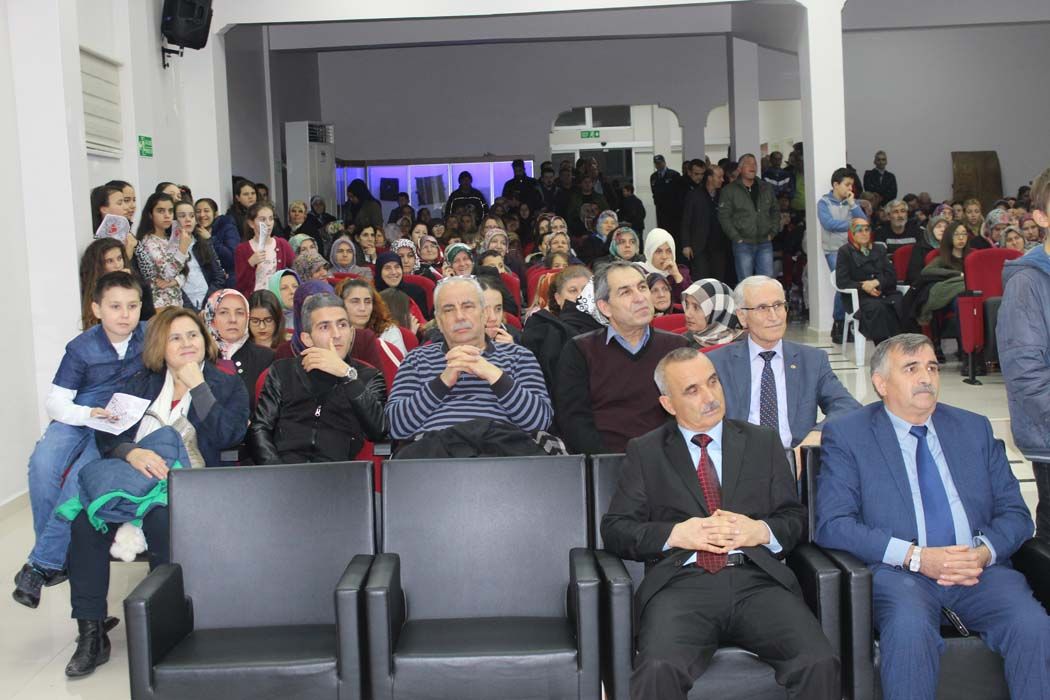 TÜRKÜLERLE TÜRKİYE SEVDAMIZ