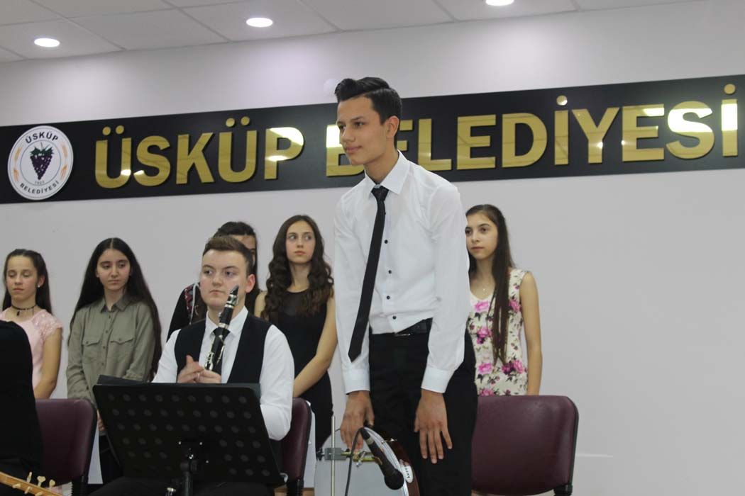 TÜRKÜLERLE TÜRKİYE SEVDAMIZ