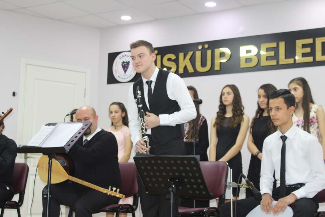 TÜRKÜLERLE TÜRKİYE SEVDAMIZ