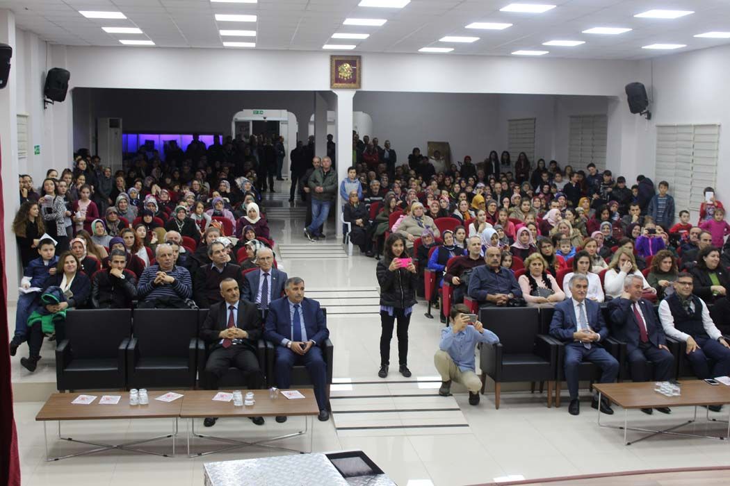 TÜRKÜLERLE TÜRKİYE SEVDAMIZ