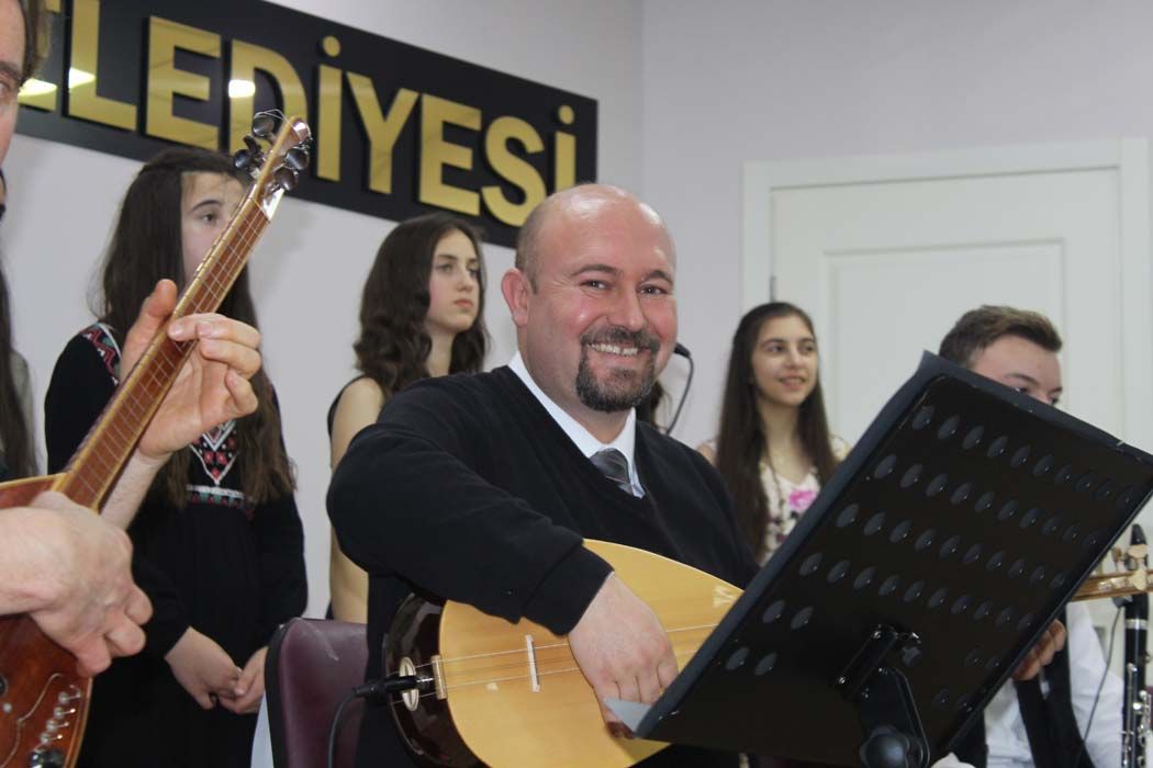 TÜRKÜLERLE TÜRKİYE SEVDAMIZ