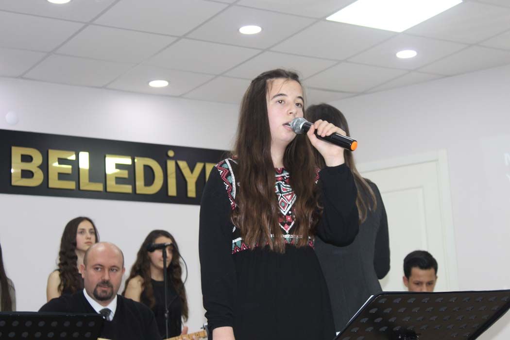 TÜRKÜLERLE TÜRKİYE SEVDAMIZ