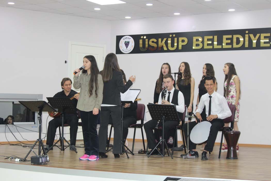 TÜRKÜLERLE TÜRKİYE SEVDAMIZ