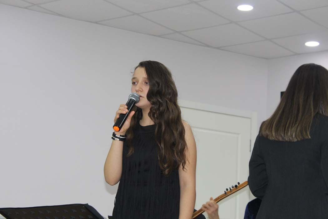 TÜRKÜLERLE TÜRKİYE SEVDAMIZ