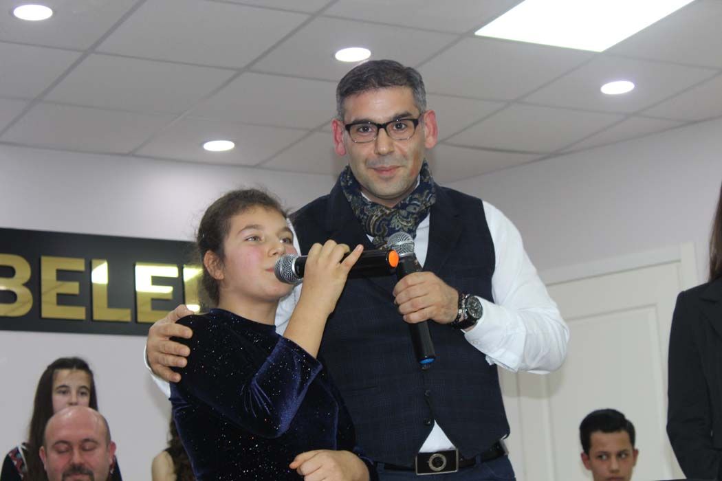 TÜRKÜLERLE TÜRKİYE SEVDAMIZ