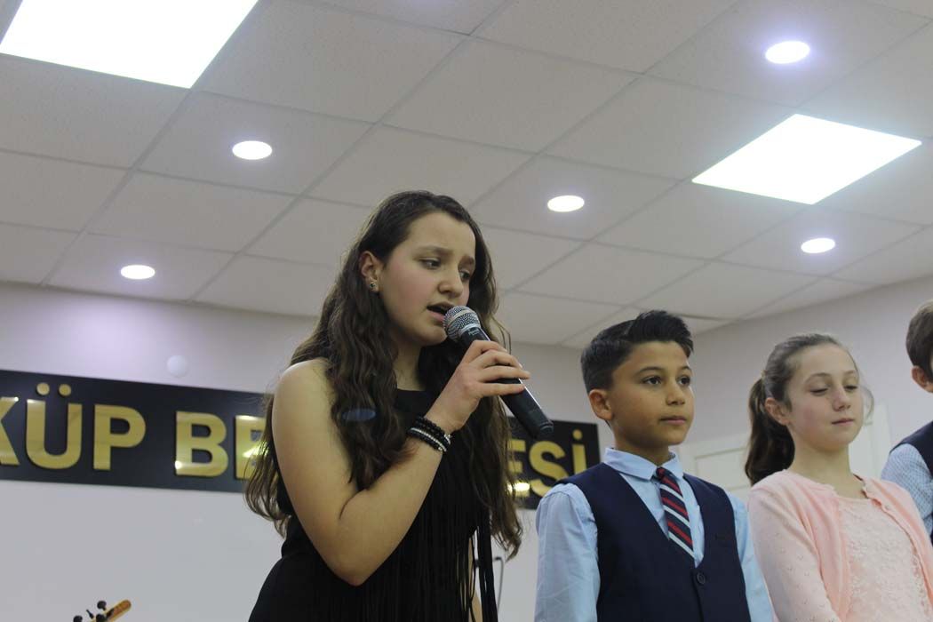 TÜRKÜLERLE TÜRKİYE SEVDAMIZ