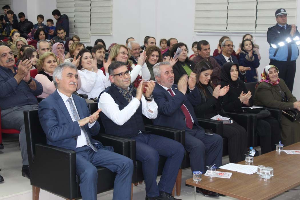 TÜRKÜLERLE TÜRKİYE SEVDAMIZ