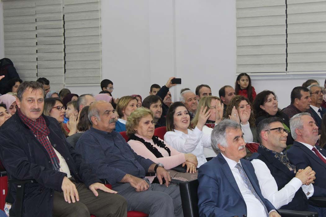 TÜRKÜLERLE TÜRKİYE SEVDAMIZ